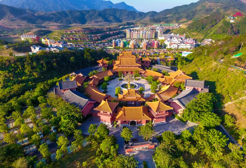 67待战疫胜利218元超值预订河源巴伐利亚庄园两天一夜游